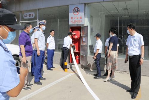 消防安全不松懈 有序復(fù)工保平安 朝陽區(qū)消防救援支隊副支隊長盧立堂帶隊到五方天雅檢查消防安全工作